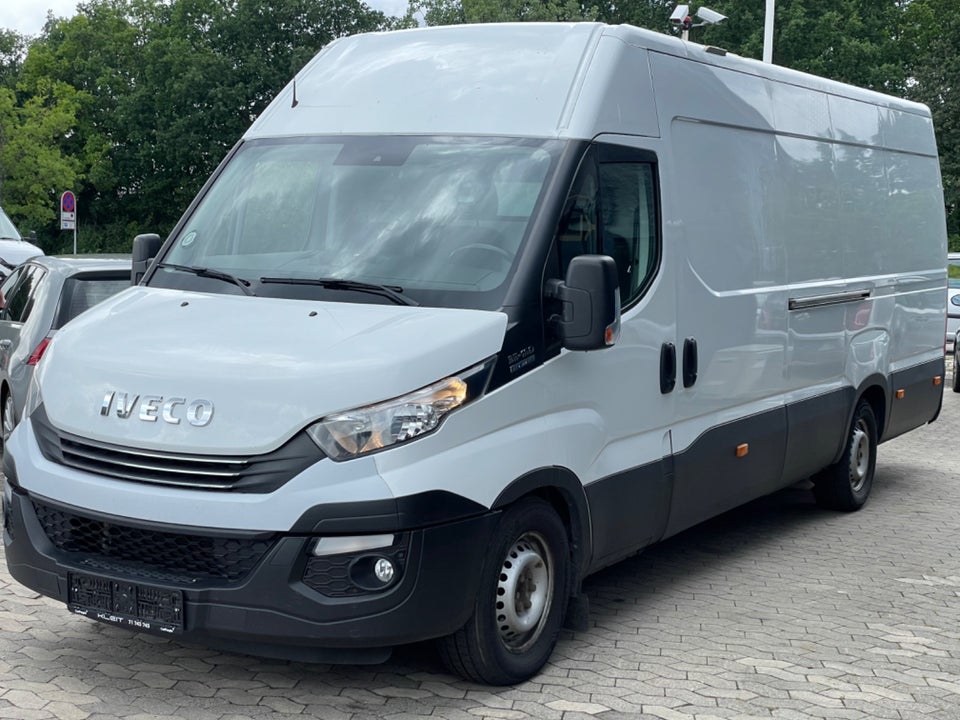 Iveco Daily 2,3 35S16 16m³ Van AG8