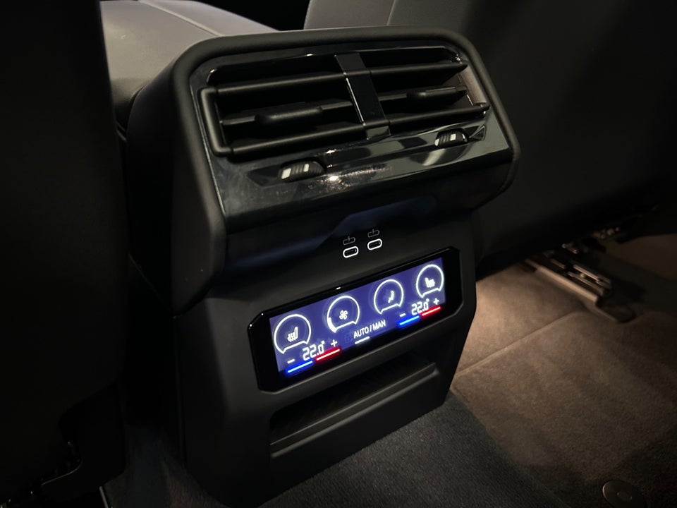 BMW i5 eDrive40 Touring Fully Charged 5d