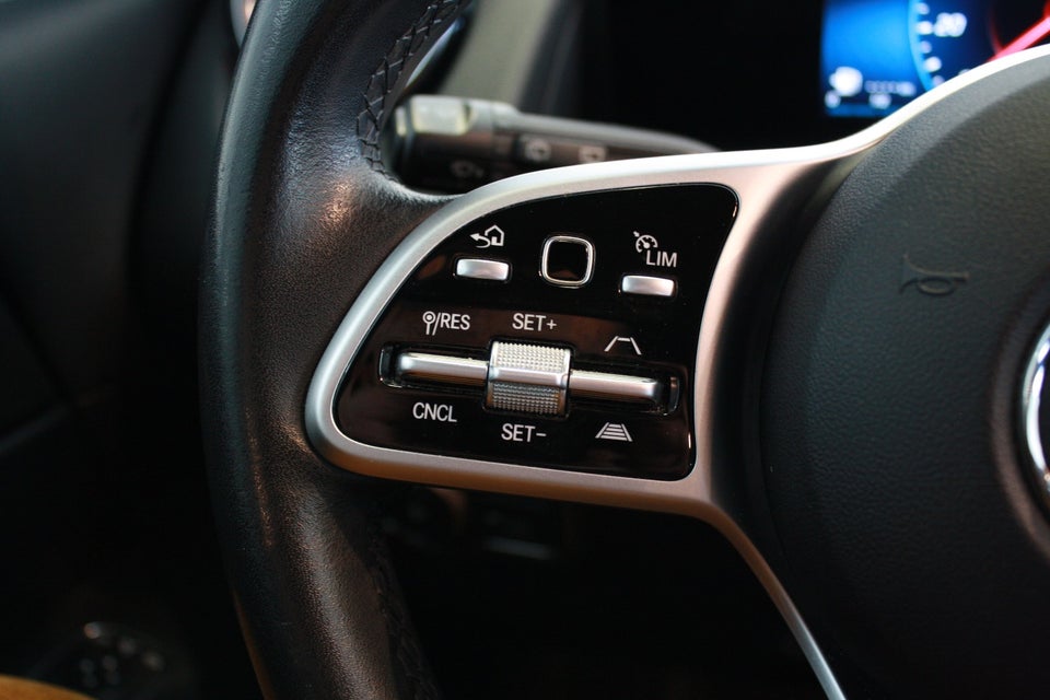 Mercedes GLB200 d 2,0 Progressive Line aut. 5d