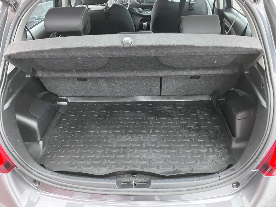 Toyota Yaris 1,5 Hybrid H1 e-CVT 5d