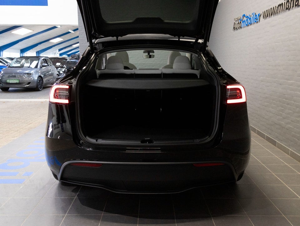 Tesla Model Y Performance AWD 5d