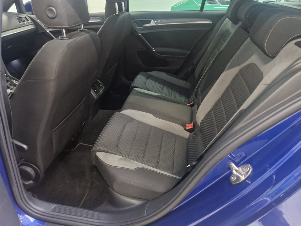 VW Golf VII 1,5 TSi 150 R-line Variant DSG 5d