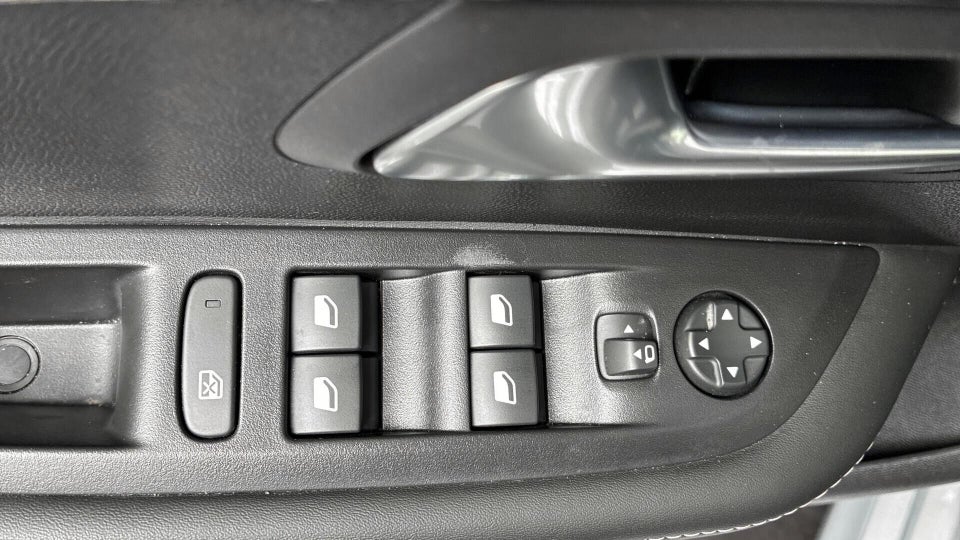Peugeot e-208 54 Allure 5d