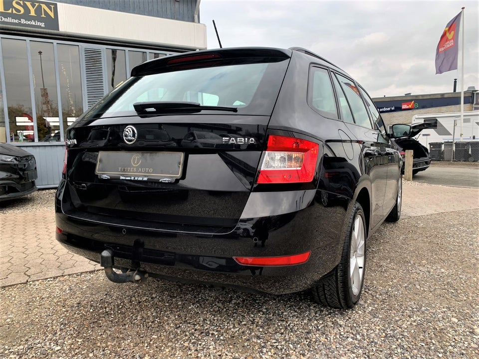 Skoda Fabia 1,0 TSi 110 Style Combi DSG 5d