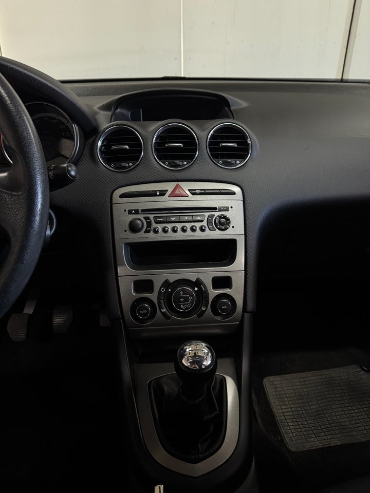 Peugeot 308 1,6 HDi 90 Comfort+ stc. 5d