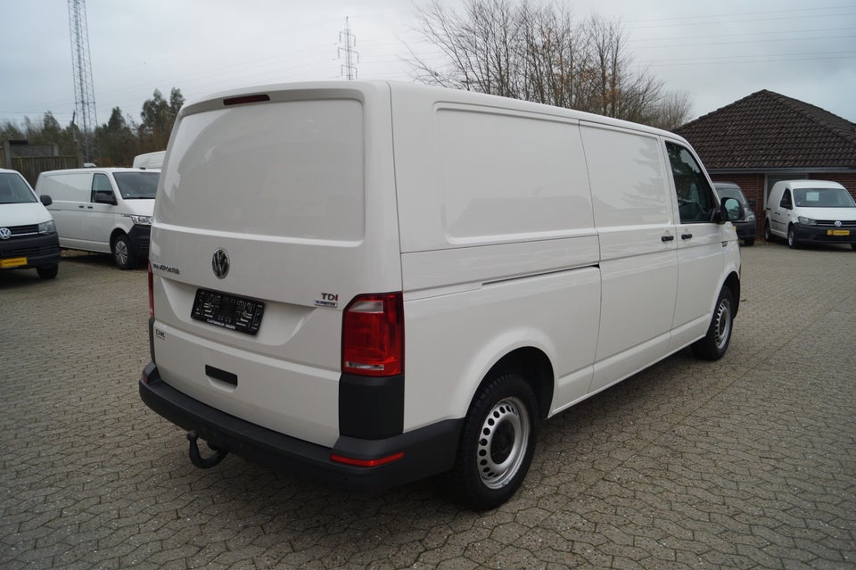 VW Transporter 2,0 TDi 140 Kassevogn DSG lang