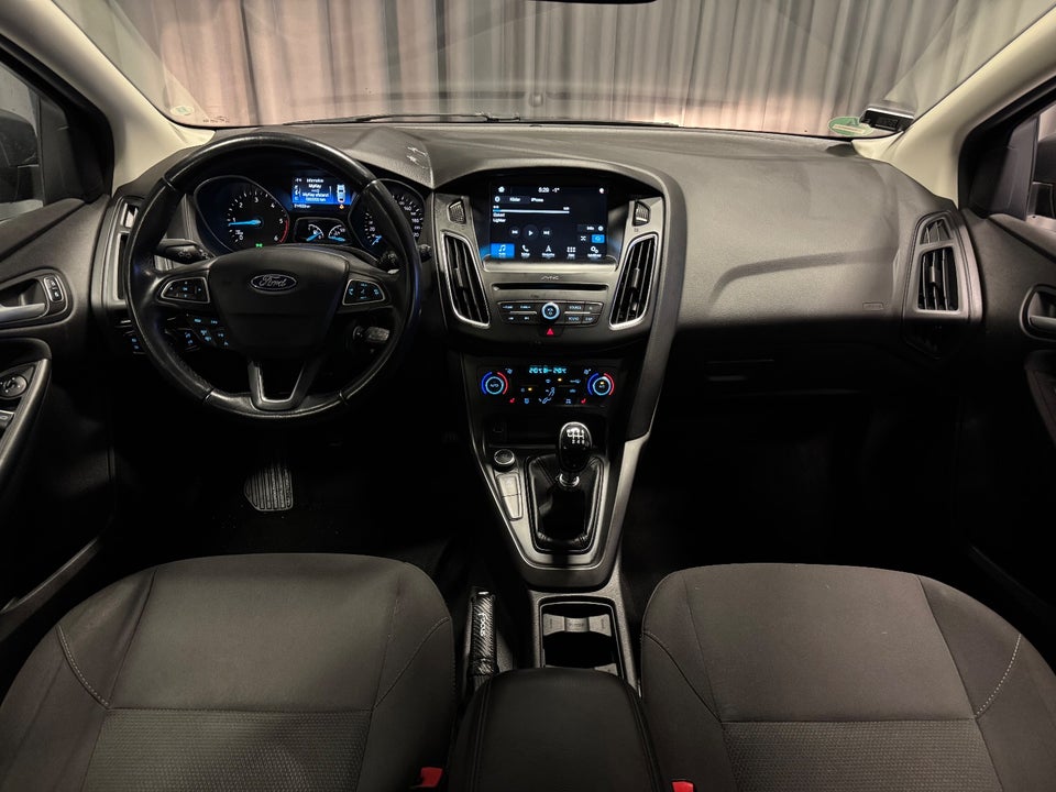 Ford Focus 2,0 TDCi 150 Business stc. 5d