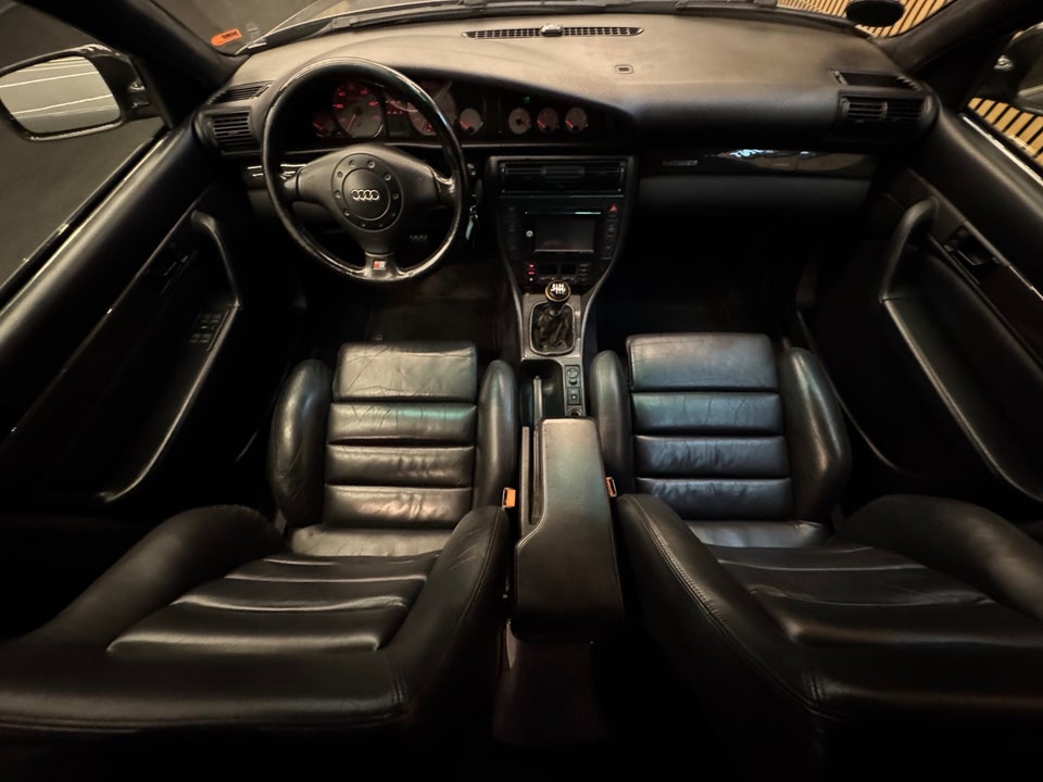 Audi S6 2,2 Avant 5d