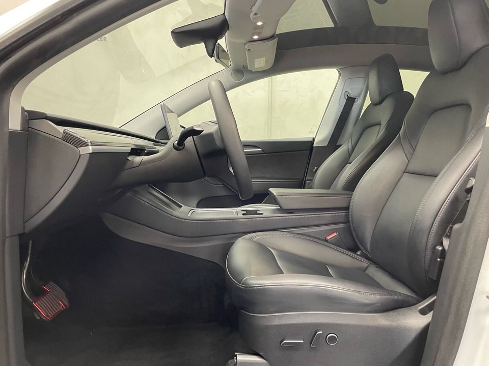 Tesla Model Y Long Range AWD 5d