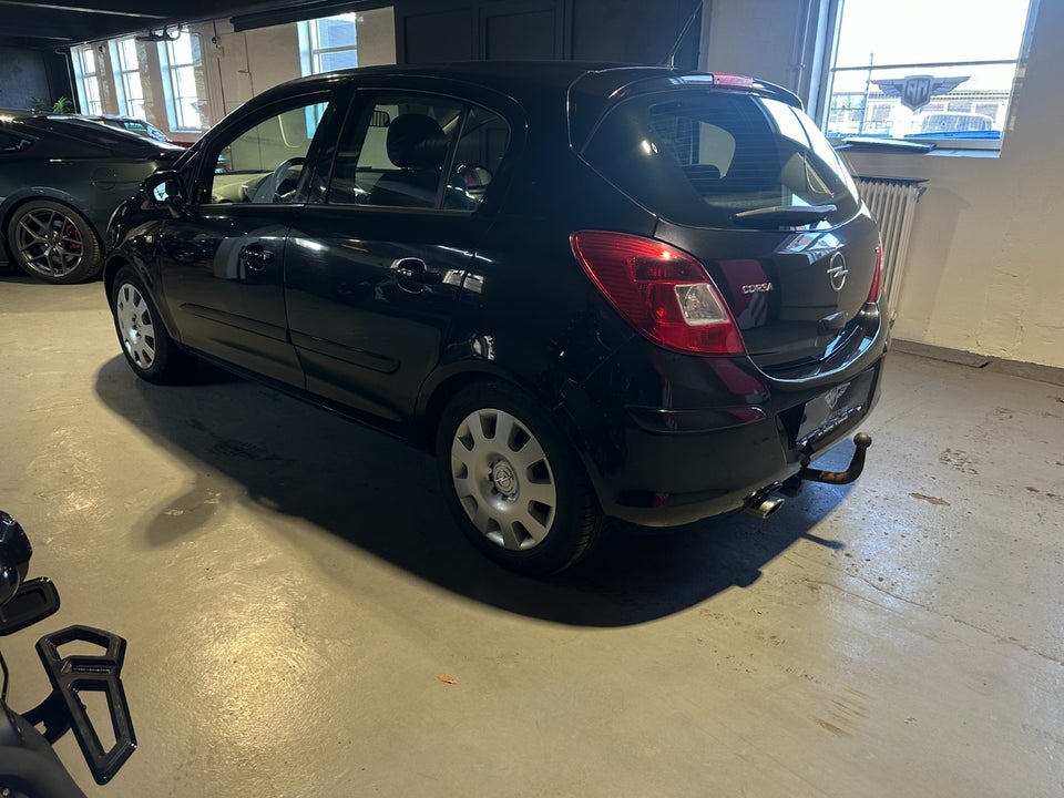 Opel Corsa 1,2 16V Enjoy 5d