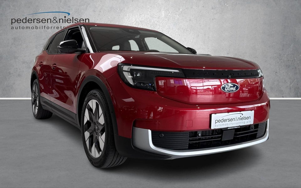 Ford Explorer 77 Premium Extended Range 5d