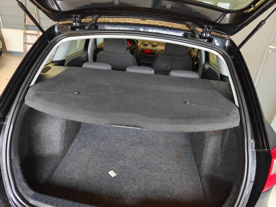 Seat Ibiza 1,4 16V Style ST 5d