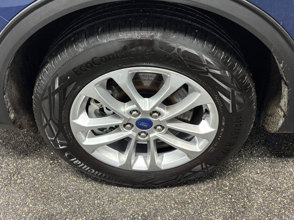 Ford Kuga 2,5 PHEV Titanium CVT 5d