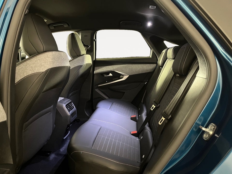 Peugeot e-3008 77 Allure 5d