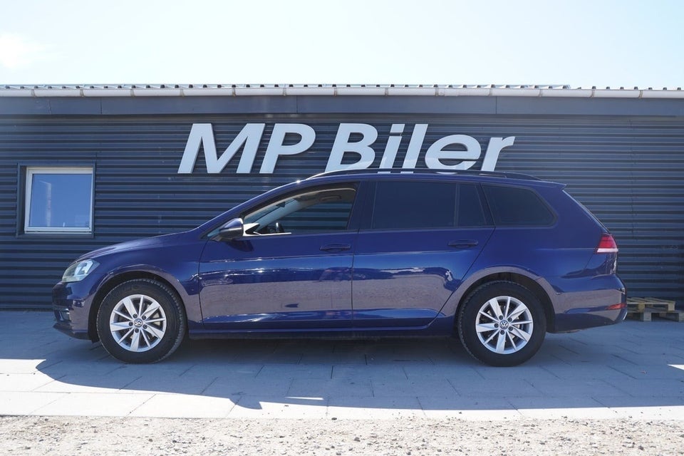 VW Golf VII 2,0 TDi 150 Comfortline Connect Variant DSG Van 5d