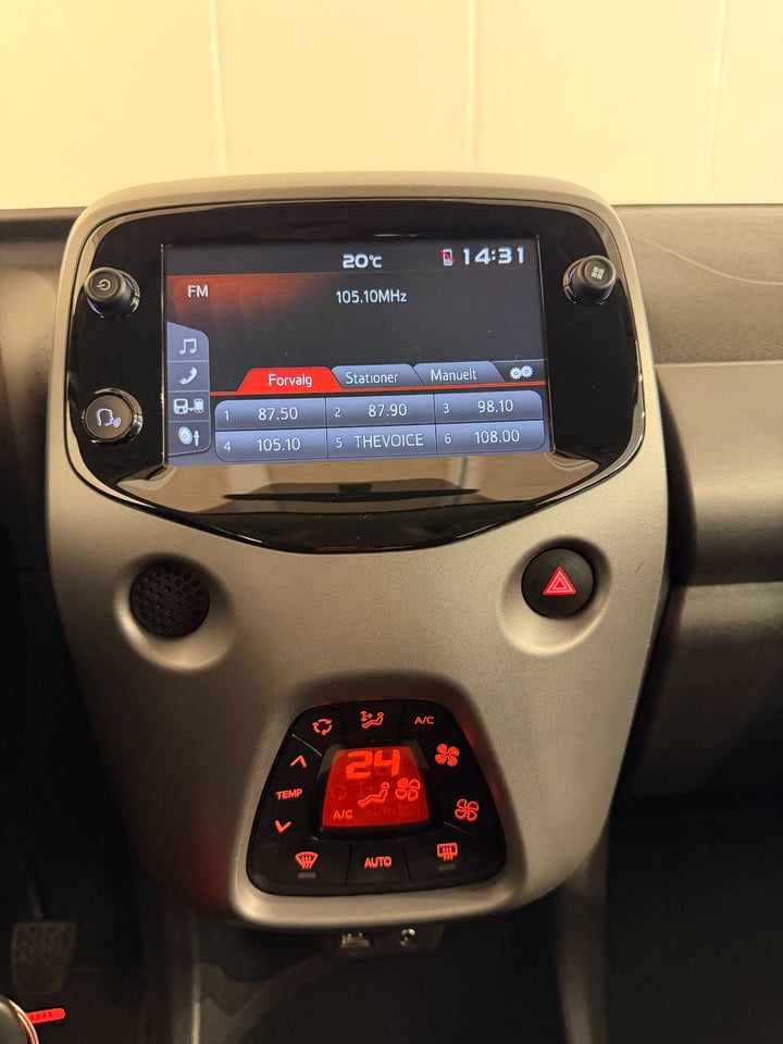 Toyota Aygo 1,0 VVT-i x-press 5d