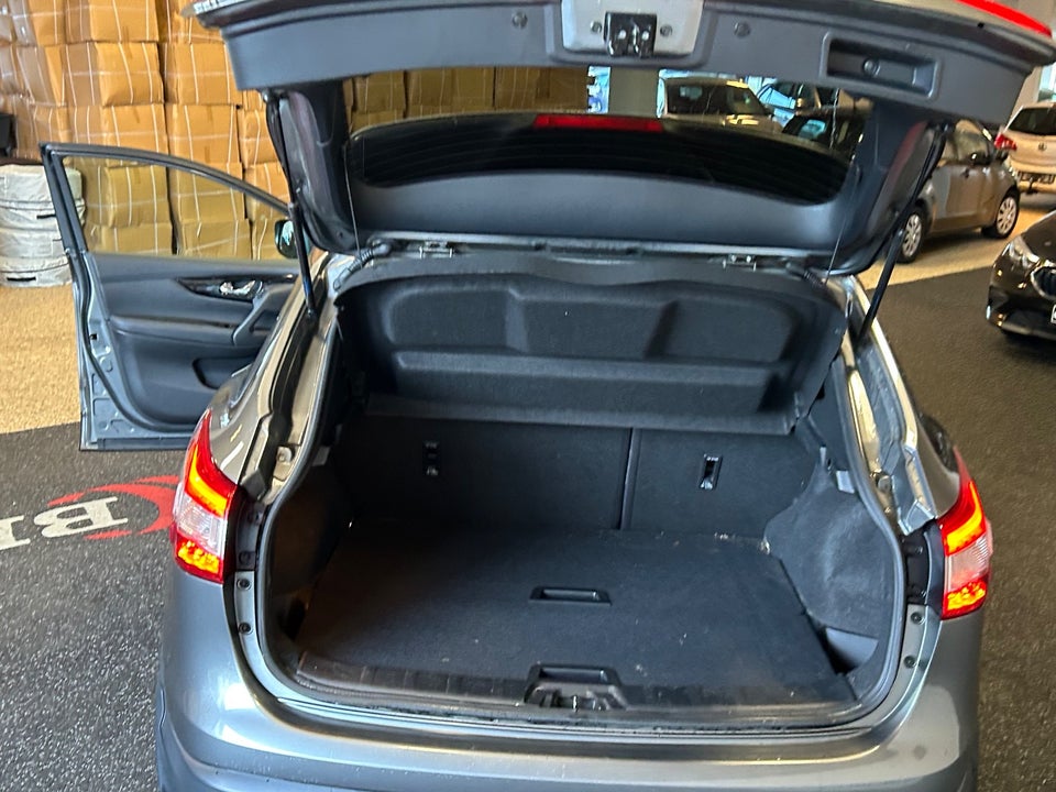 Nissan Qashqai 1,2 Dig-T 115 Tekna 5d