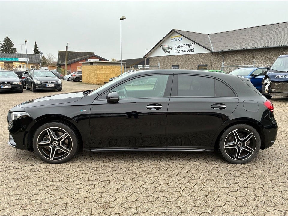 Mercedes A250 e 1,3 AMG Line aut. 4d