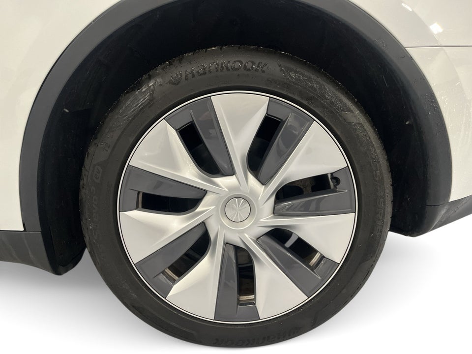 Tesla Model Y Long Range AWD 5d