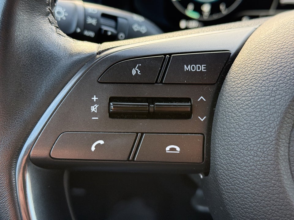 Hyundai i20 1,0 T-GDi Essential DCT 5d