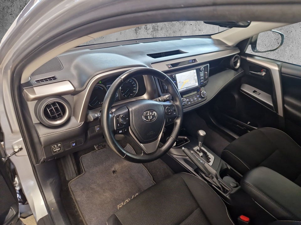 Toyota RAV4 2,5 Hybrid H3 MDS Van 5d