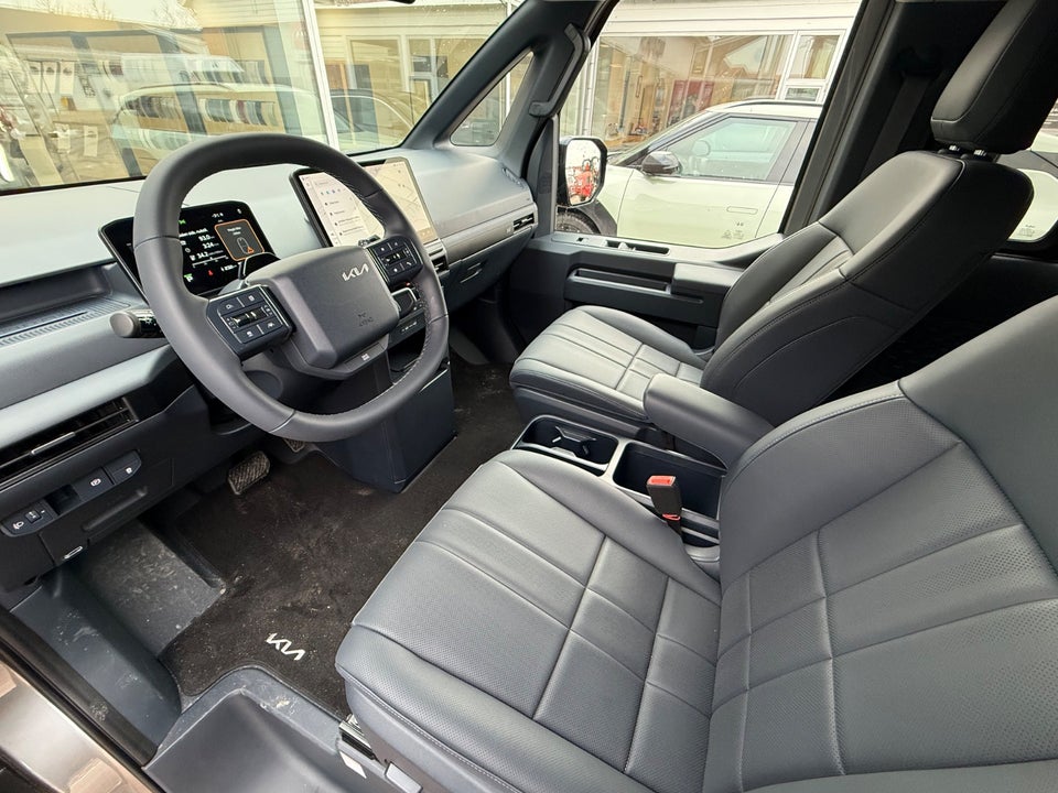 Kia PV5 71 Long Range Upgrade 5d