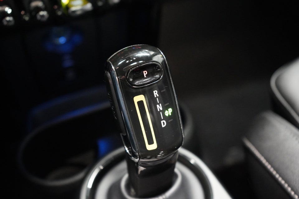 MINI Cooper SE Classic Trim 3d