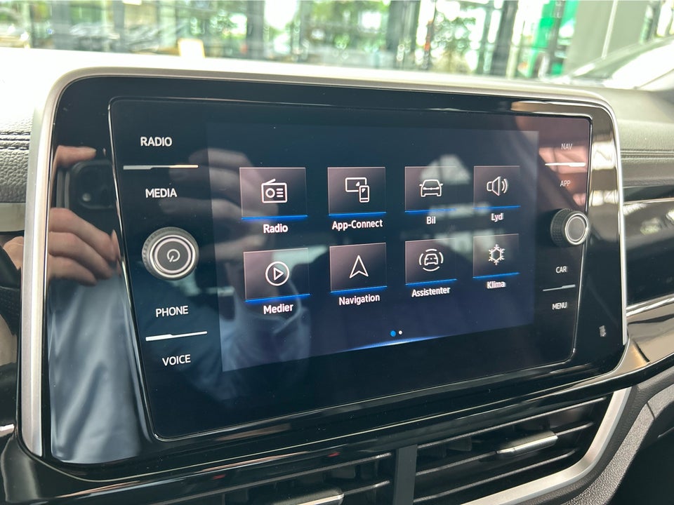 VW T-Roc 1,5 TSi 150 R-line DSG 5d