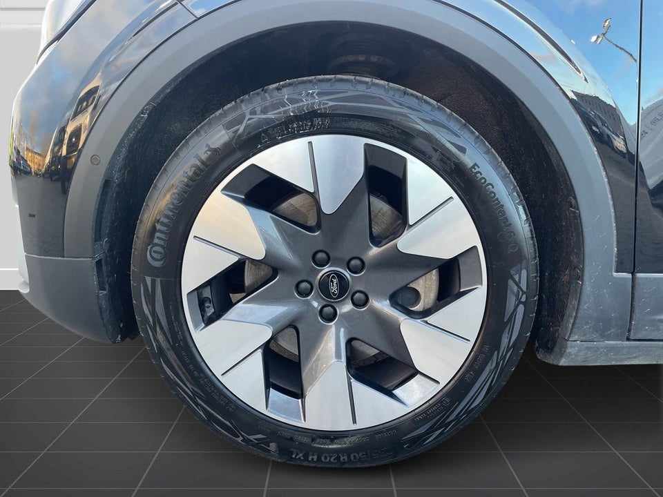 Ford Explorer 82 Premium Extended Range 5d