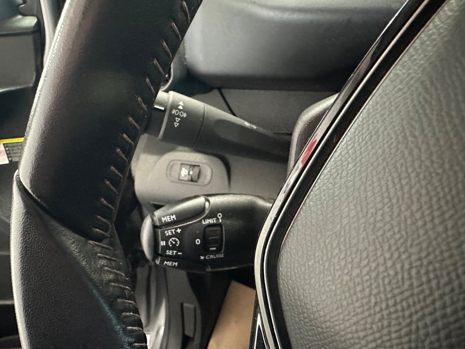 Peugeot Rifter 1,5 BlueHDi 100 L1 Allure 5d