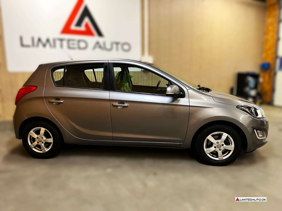 Hyundai i20 1,25 Comfort 5d