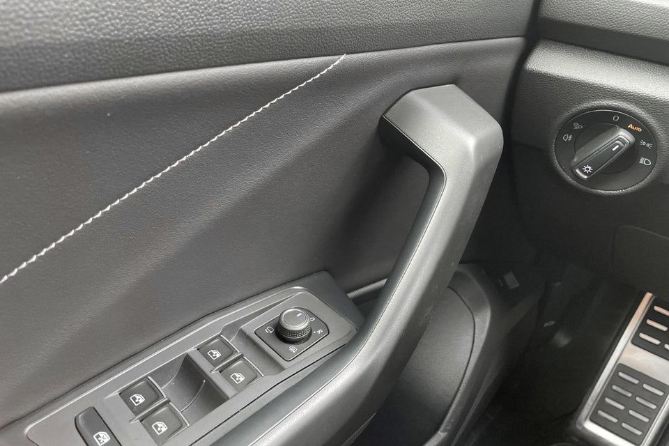 VW T-Roc 1,5 TSi 150 R-line DSG 5d