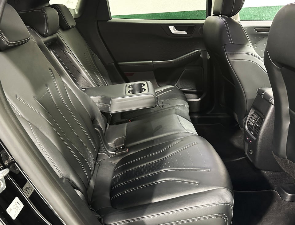 Ford Kuga 2,5 PHEV Vignale CVT 5d