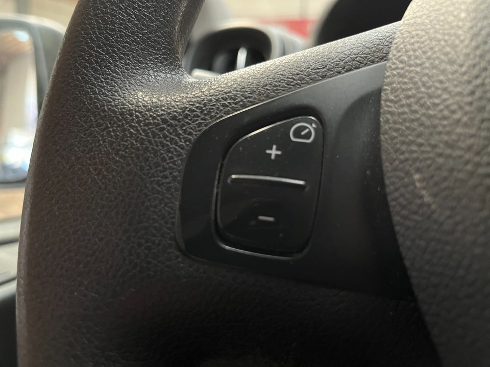 Renault Trafic T29 2,0 dCi 120 L2H1