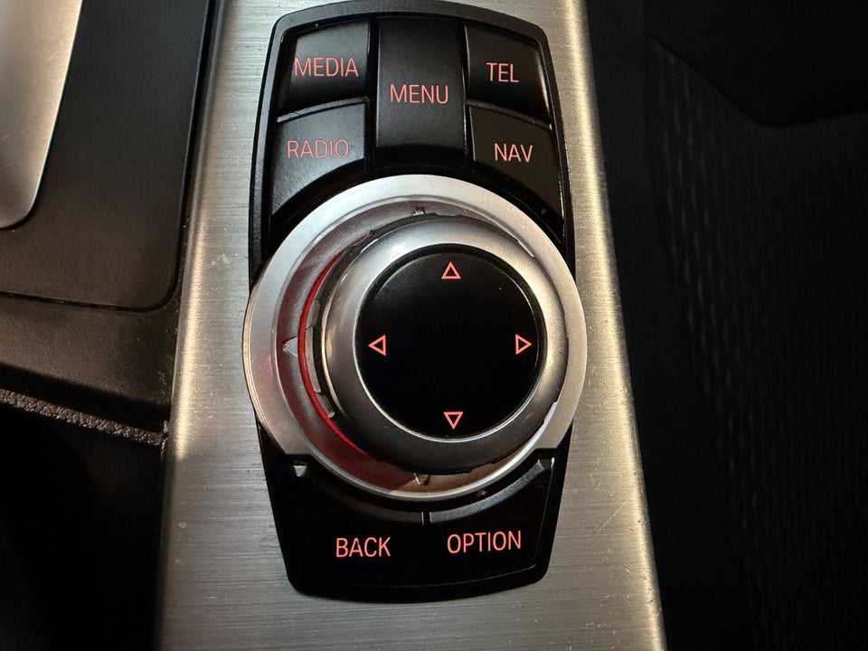 BMW 320d 2,0 Touring Advantage aut. 5d