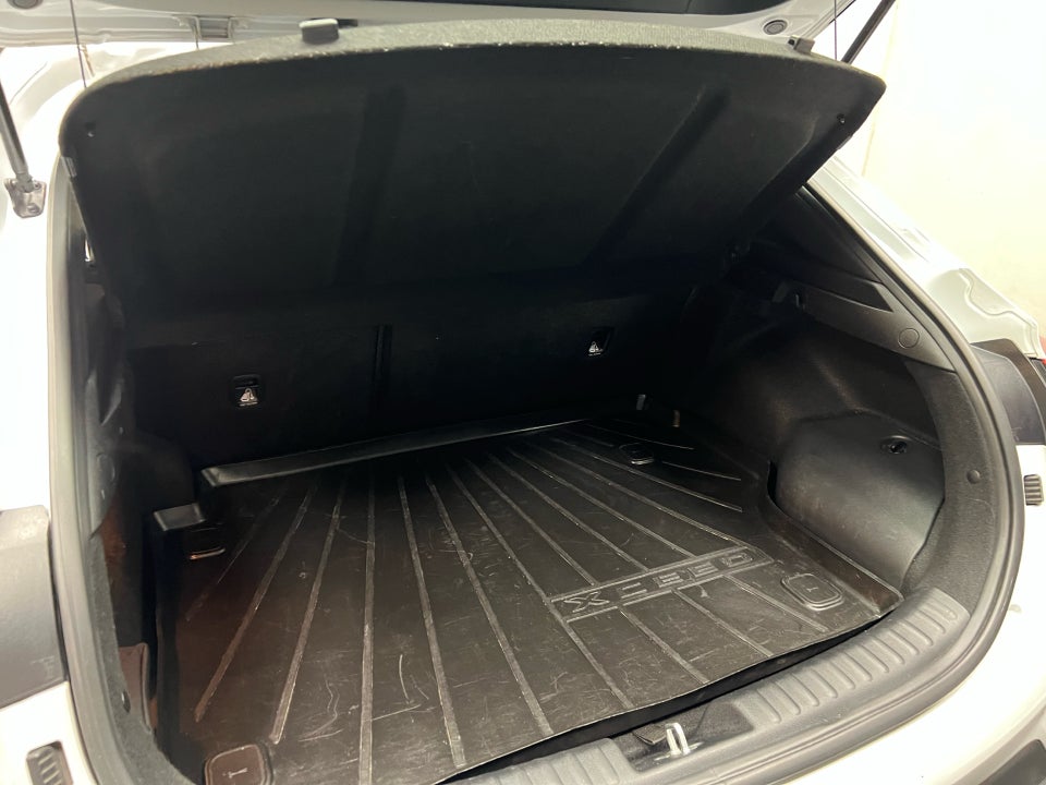 Kia XCeed 1,6 PHEV Prestige DCT 5d