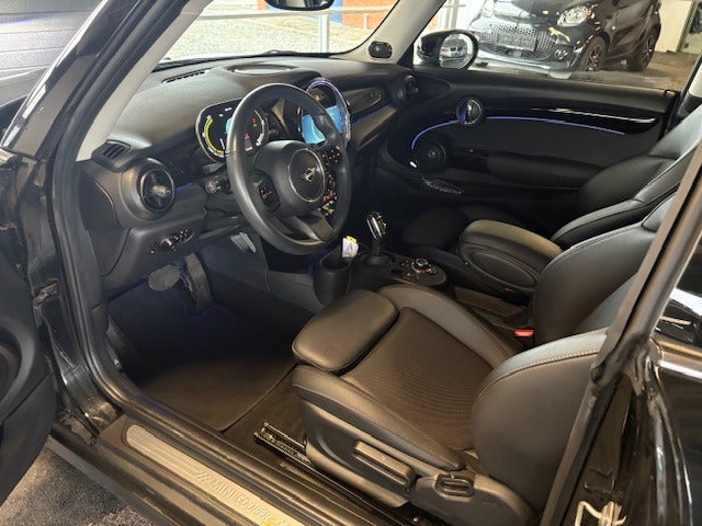 MINI Cooper SE Edition Premium Plus 3d