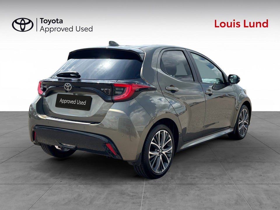 Toyota Yaris 1,5 Hybrid Executive e-CVT 5d