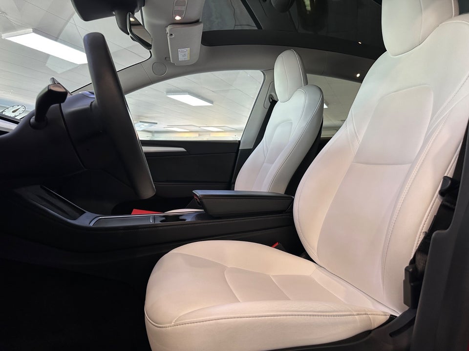 Tesla Model Y Long Range AWD 5d