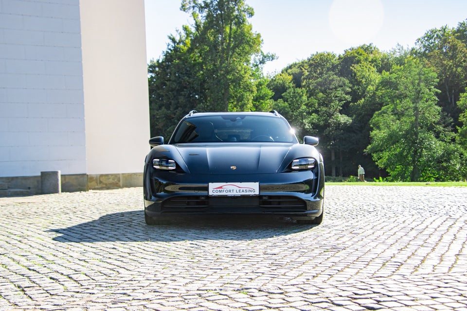 Porsche Taycan 4 Performance+ Cross Turismo 5d