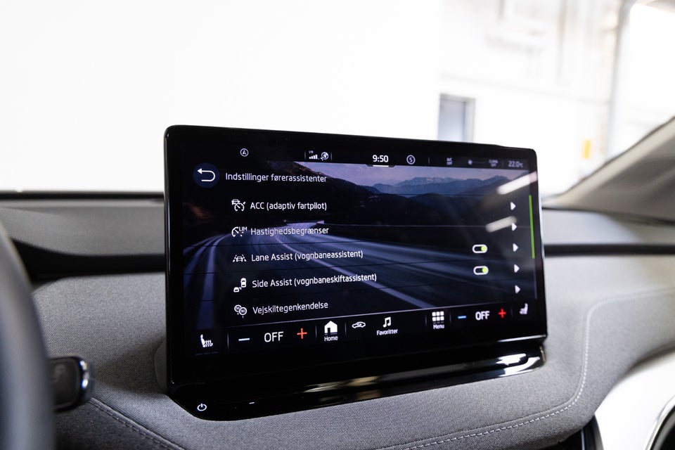 Skoda Enyaq 60 iV Loft 5d