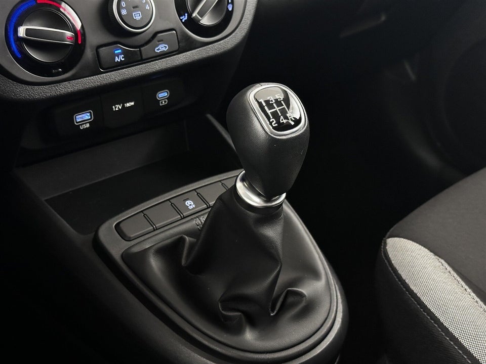 Hyundai i10 1,0 MPi Essential 5d