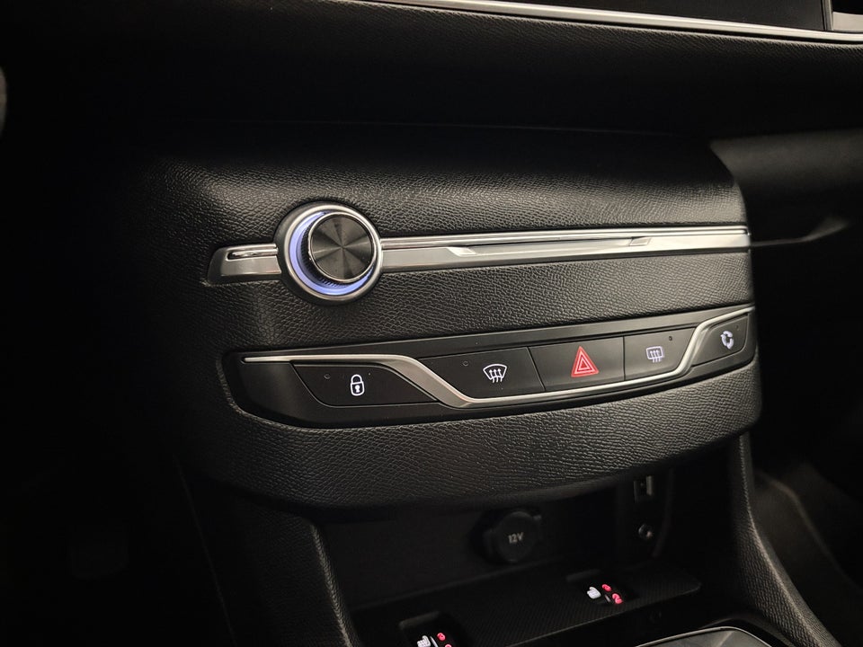 Peugeot 308 1,6 BlueHDi 120 Active SW 5d