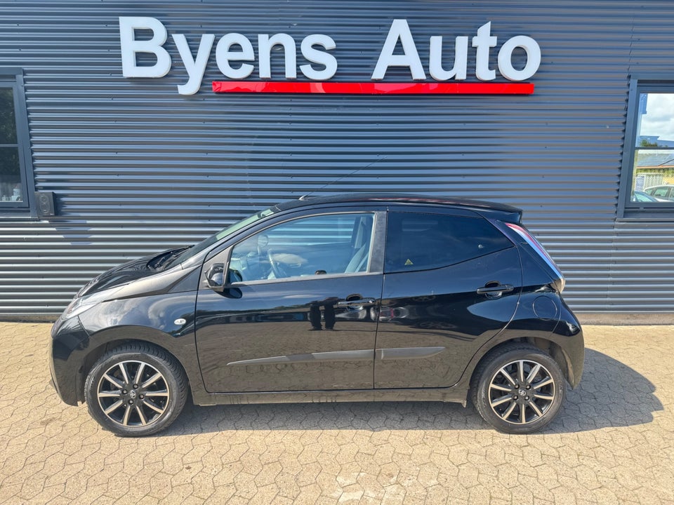 Toyota Aygo 1,0 VVT-i x-black II 5d