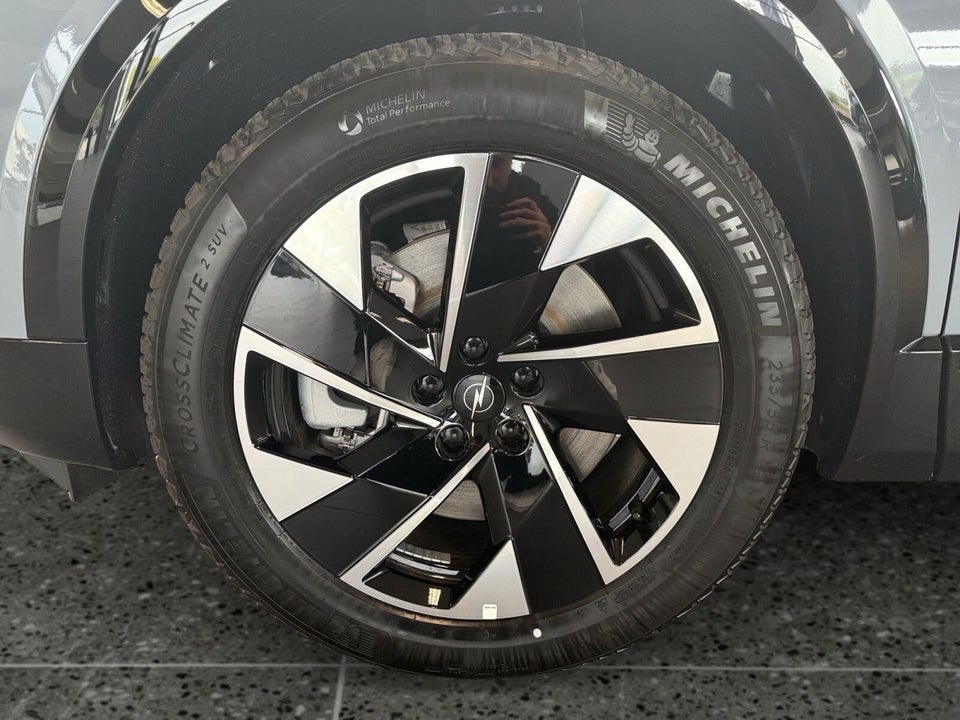 Opel Grandland-e 73 GS 5d
