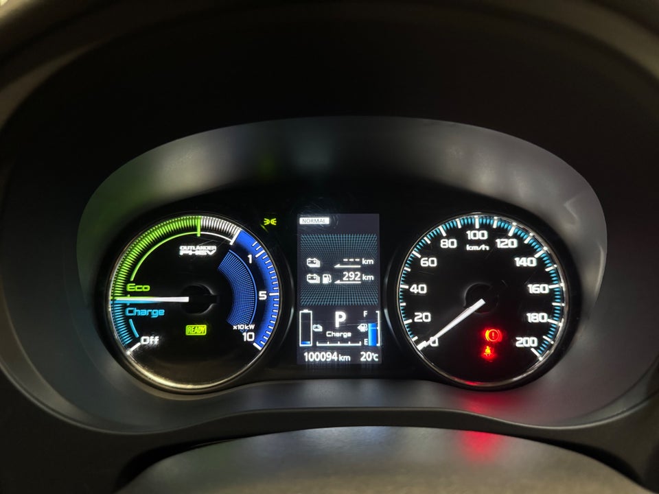 Mitsubishi Outlander 2,4 PHEV Intense CVT 4WD 5d