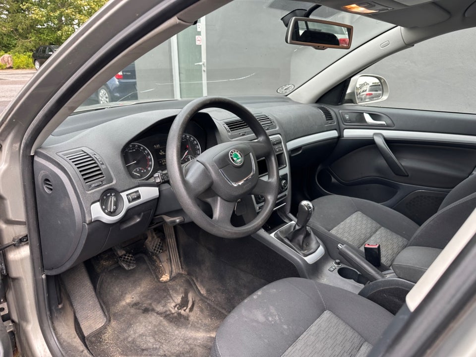 Skoda Octavia 1,6 TDi 105 GreenLine Combi 5d