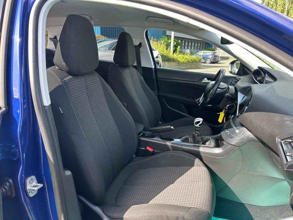 Peugeot 308 1,2 e-THP 130 Selection Sky SW 5d