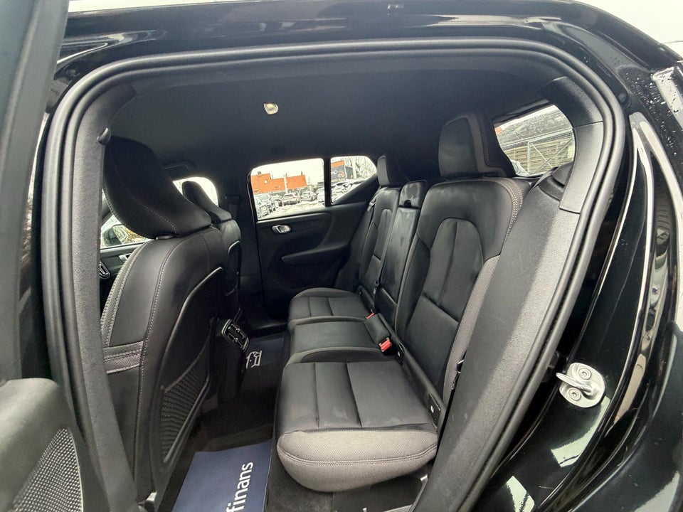 Volvo XC40 ReCharge Core 5d