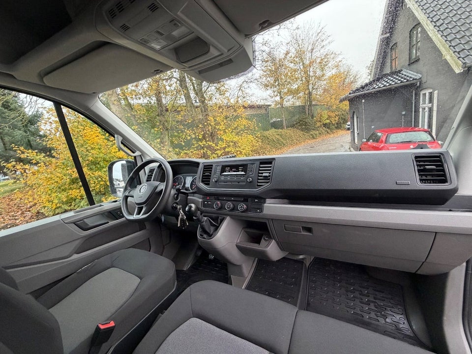 VW Crafter 35 2,0 TDi 177 Kassevogn L3H2